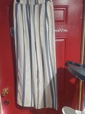 Striped Wide-Leg Womens Pants With Grey, Cream And White Stripes.